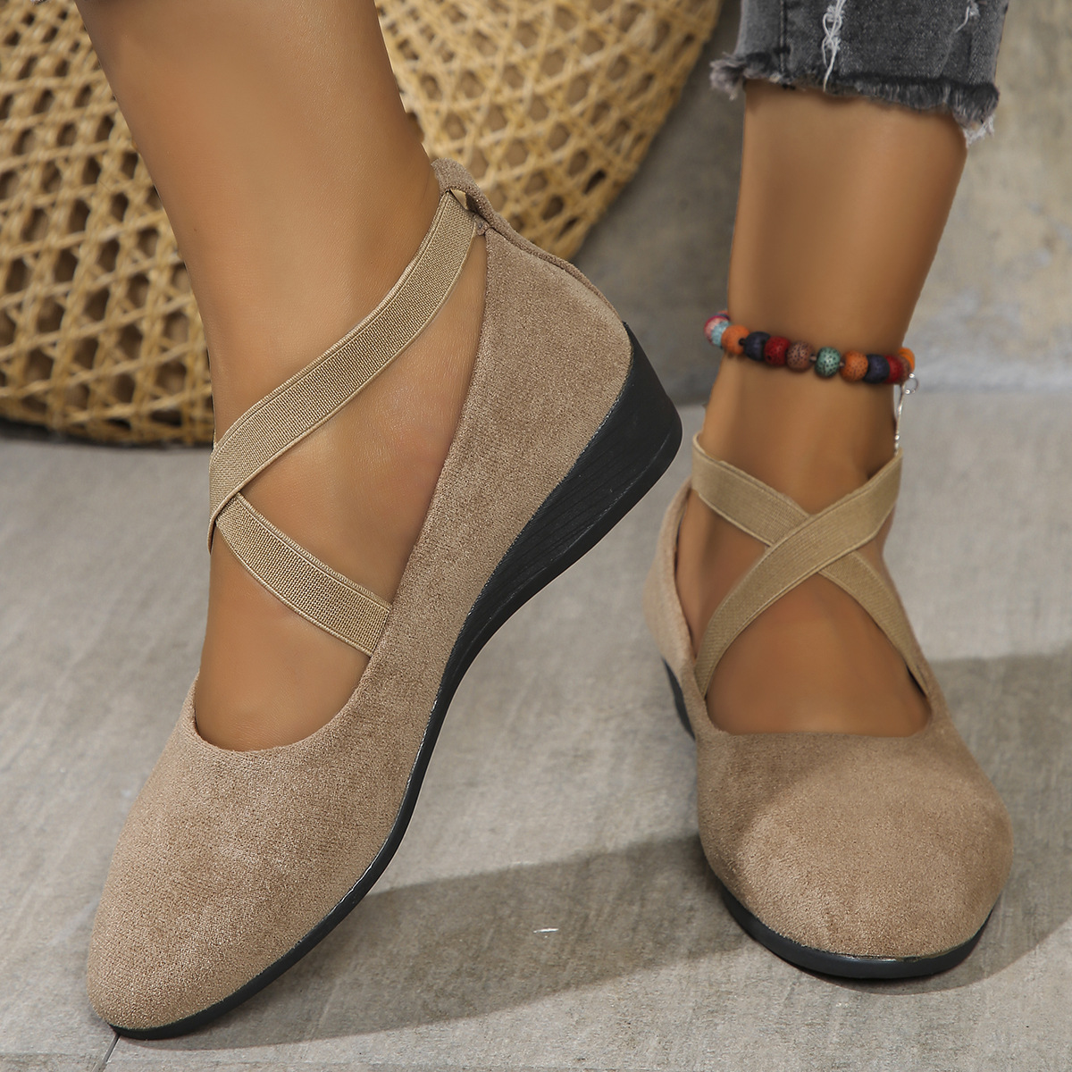 Elwina | Chic and Cozy Wedge Shoes with Elastic Band