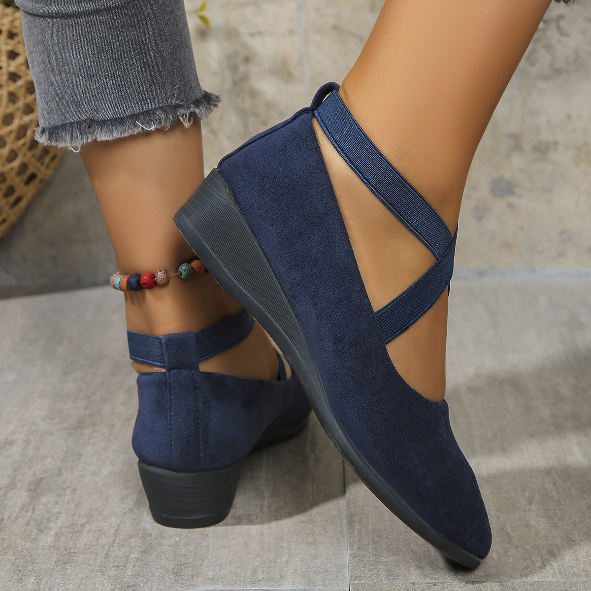 Elwina | Chic and Cozy Wedge Shoes with Elastic Band