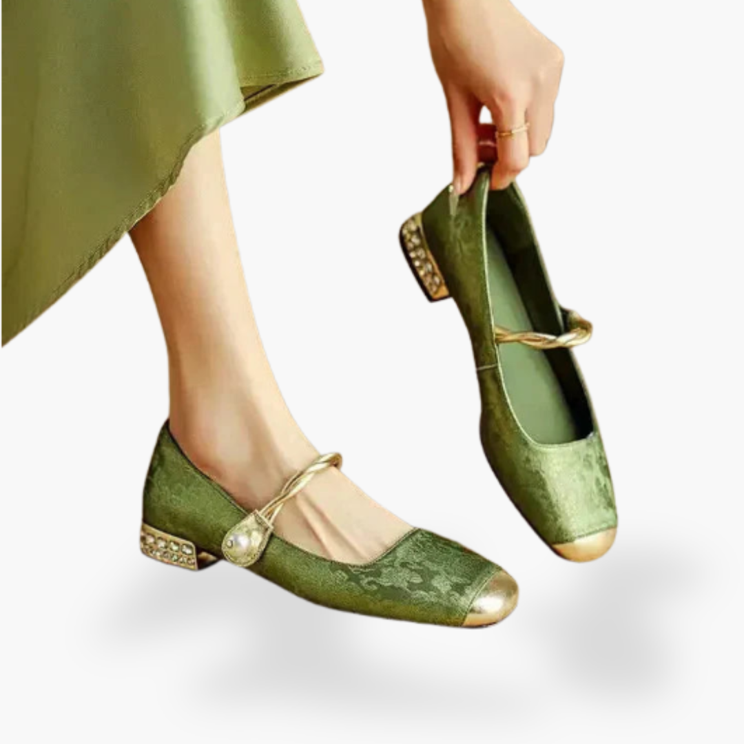Lissandra | Chic and Cozy Flats