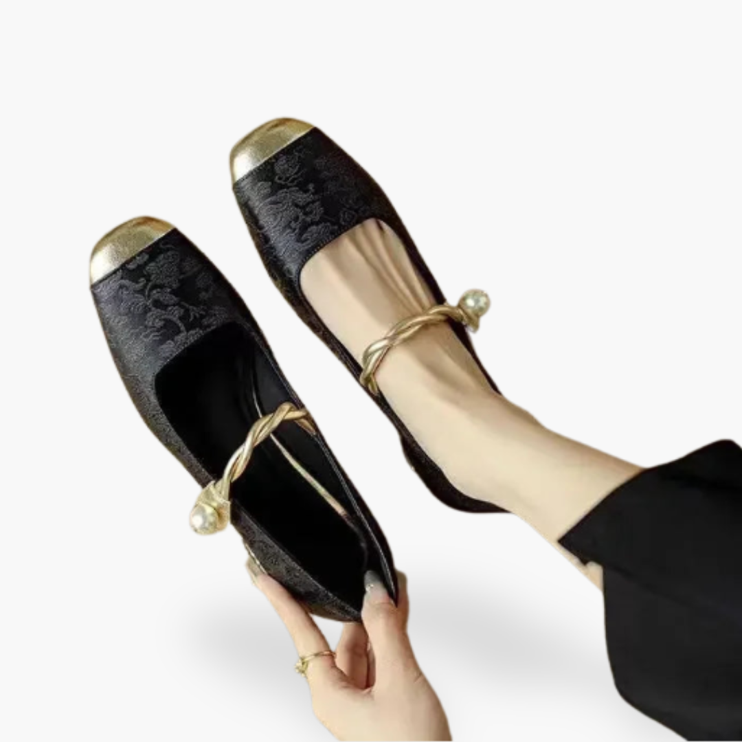 Lissandra | Chic and Cozy Flats