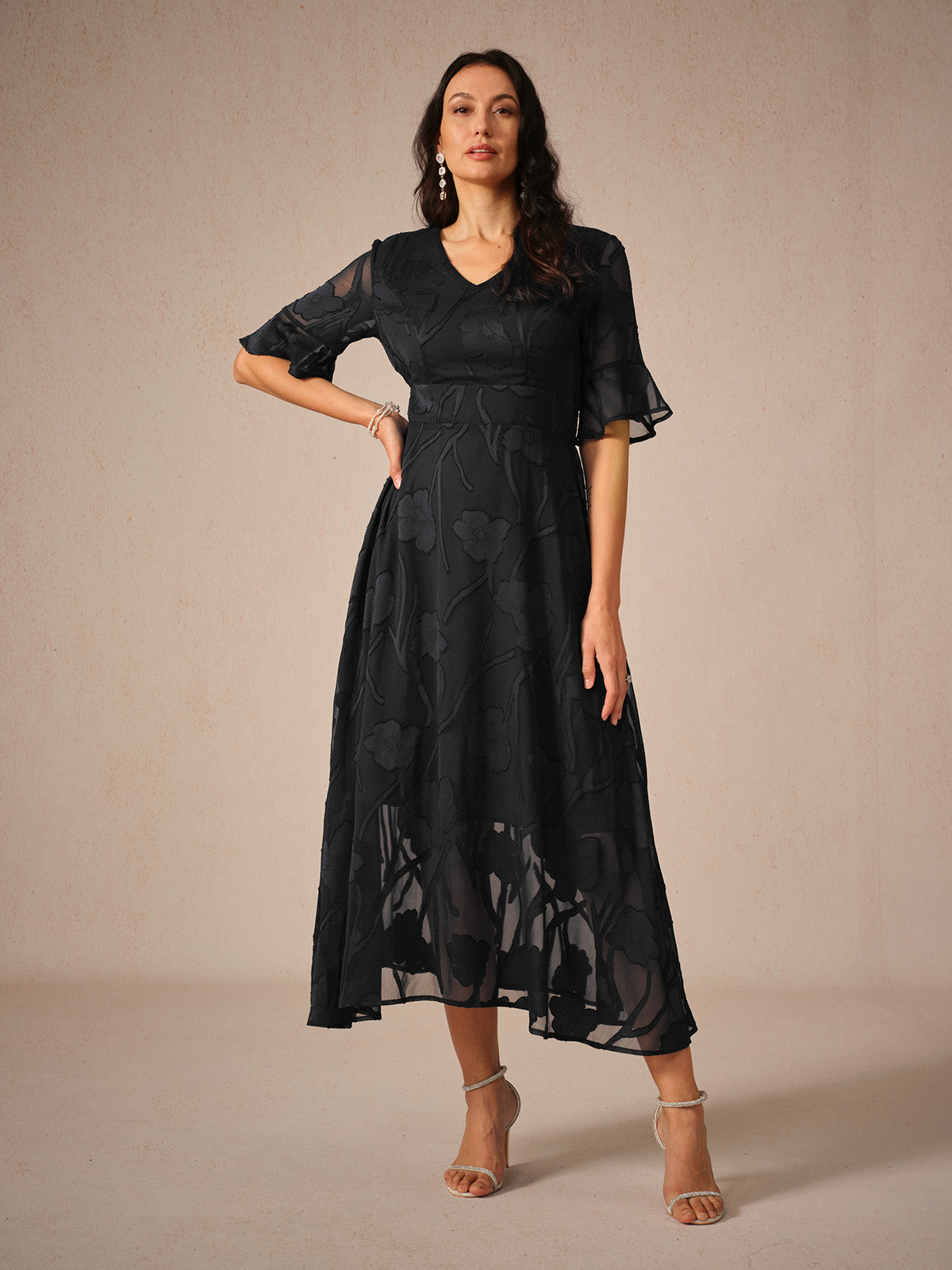 Miranda | Chic Midi Dress with Flutter Sleeves and Delicate Lace Accents