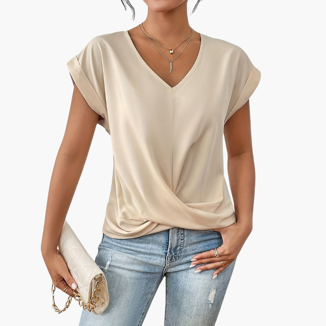 Alina | Stylish Women's Casual T-Shirt with Heart Neckline