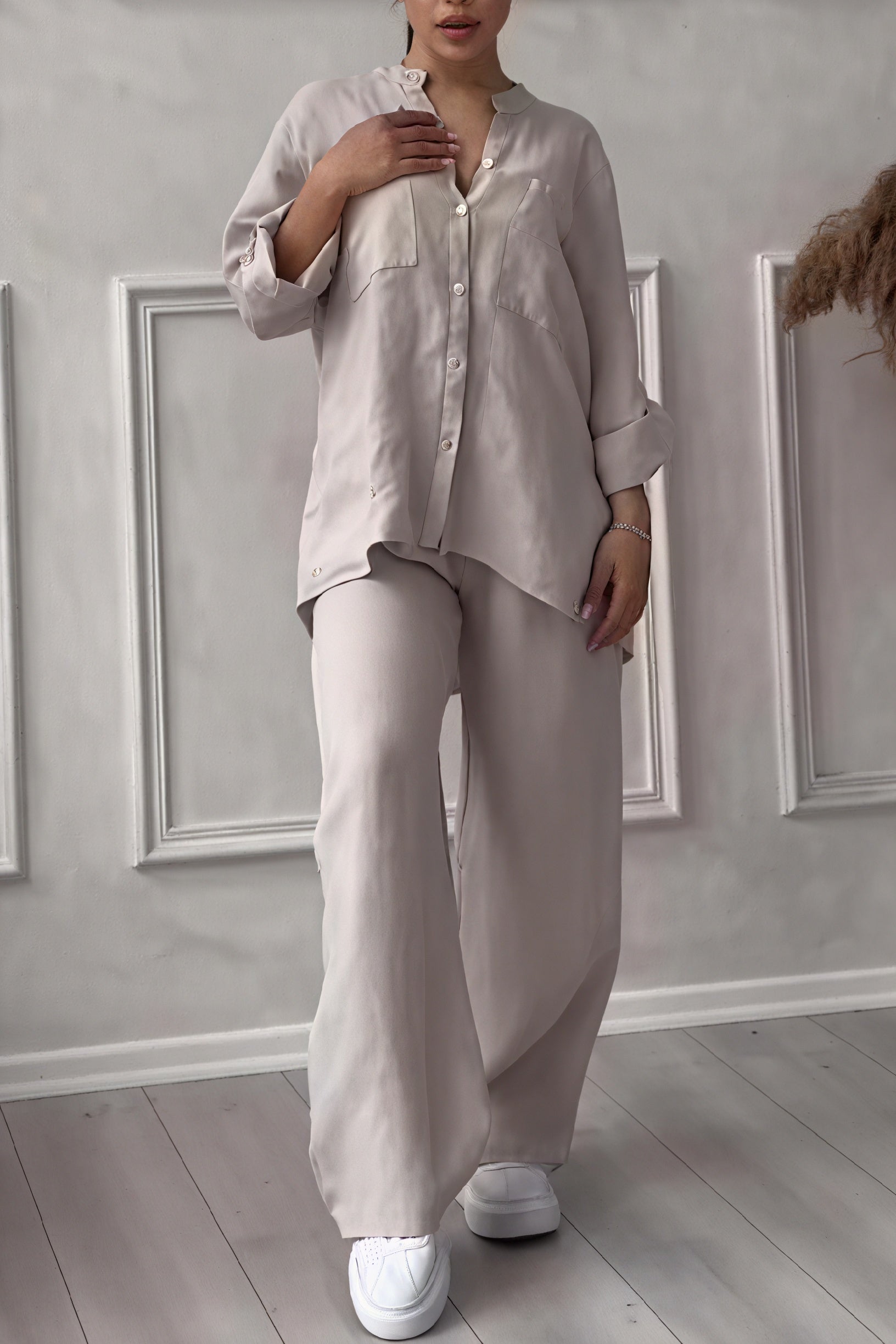 Arwen | Timeless Ensemble: The Perfect Blend of Style and Comfort