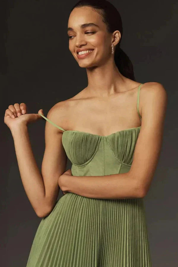 Octavia | Elegant Pleated Fit & Flare Midi Dress