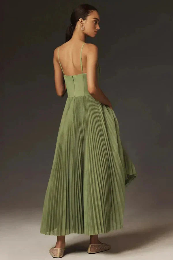 Octavia | Elegant Pleated Fit & Flare Midi Dress