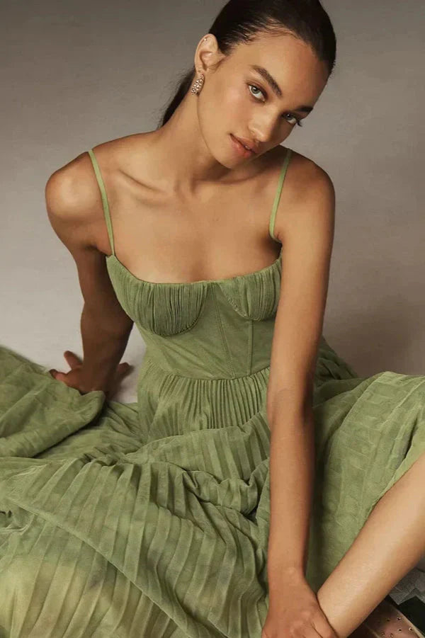 Octavia | Elegant Pleated Fit & Flare Midi Dress