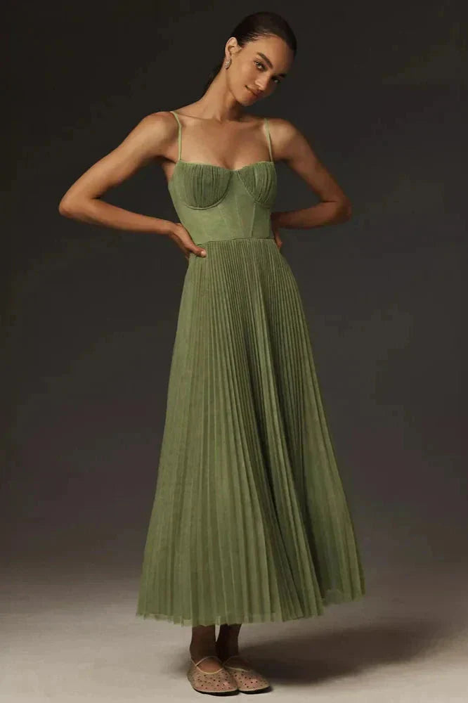 Octavia | Elegant Pleated Fit & Flare Midi Dress