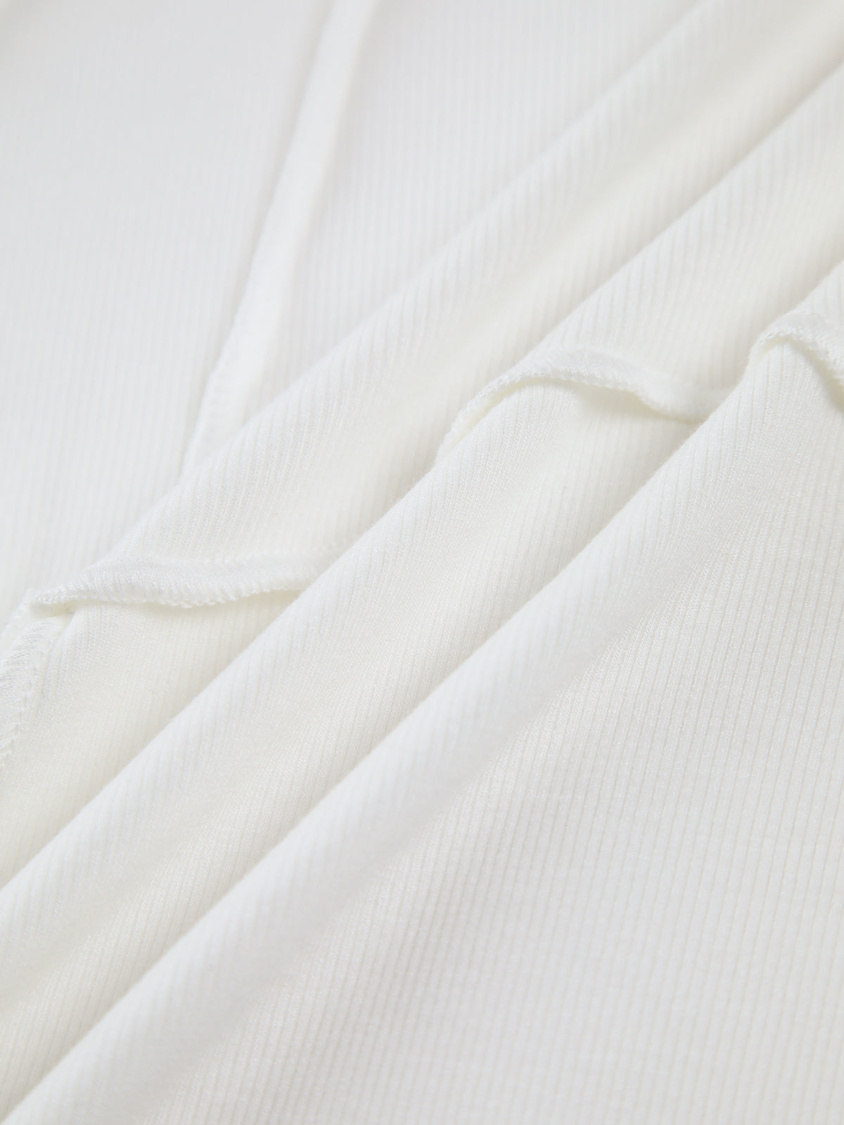 Alicia | Chic Ribbed Top with Stylish Seam Accents