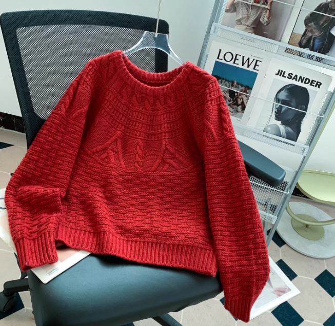 Alorna | Women's Crew Neck Cable Knit Jumper