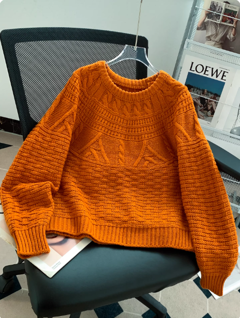 Alorna | Women's Crew Neck Cable Knit Jumper