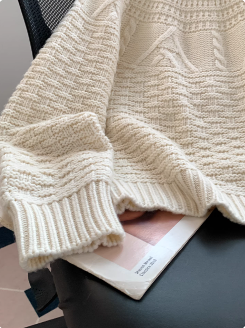 Alorna | Women's Crew Neck Cable Knit Jumper