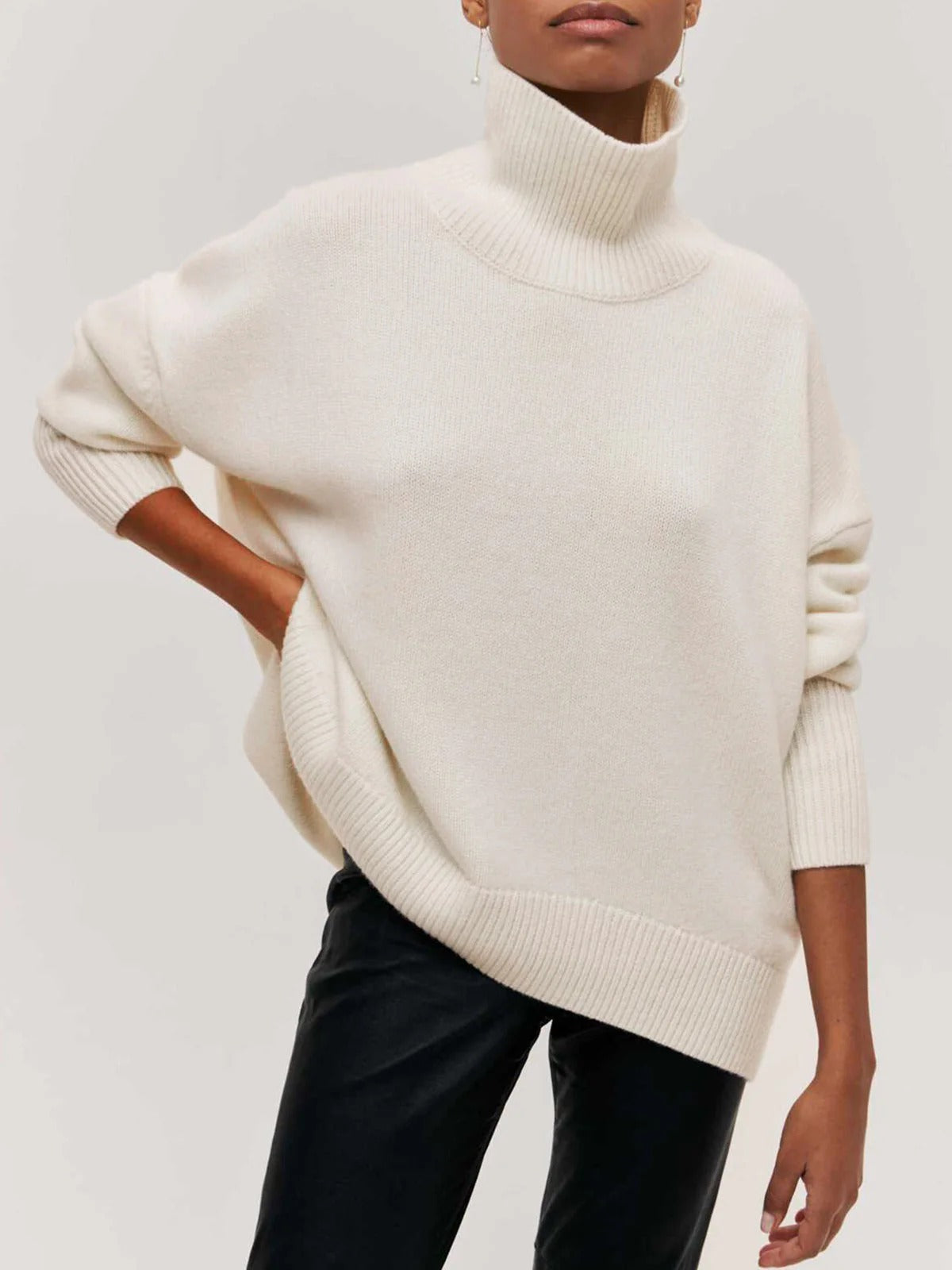Alyss | Women's Oversized Turtleneck Sweater