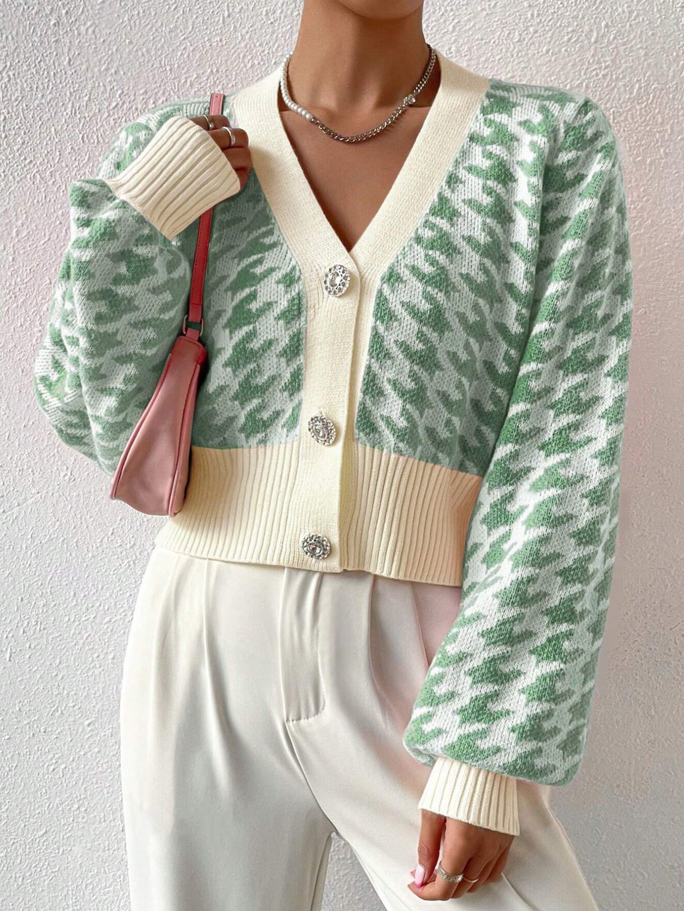 Ailsa | Women's Cropped V-Neck Cardigan