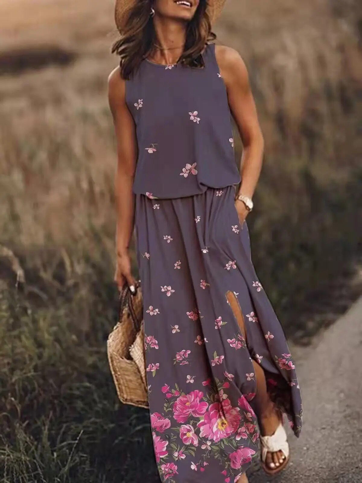 Jackie | Summer Maxi Dress with Eye-Catching Graphic Prints