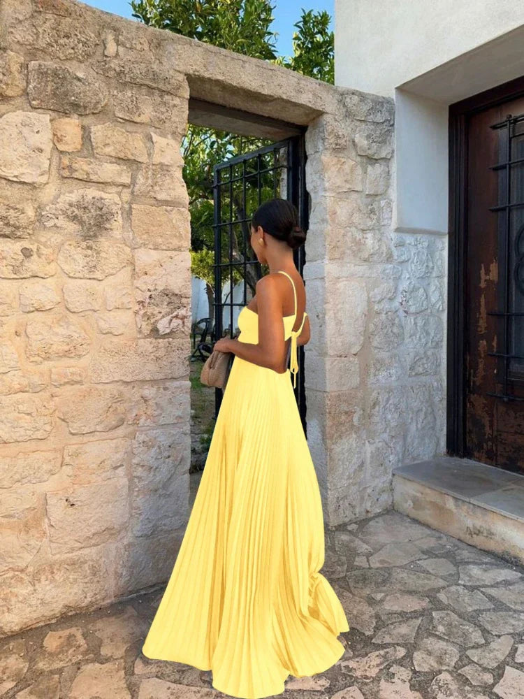 Maya | Elegant Pleated Maxi Dress for Any Occasion
