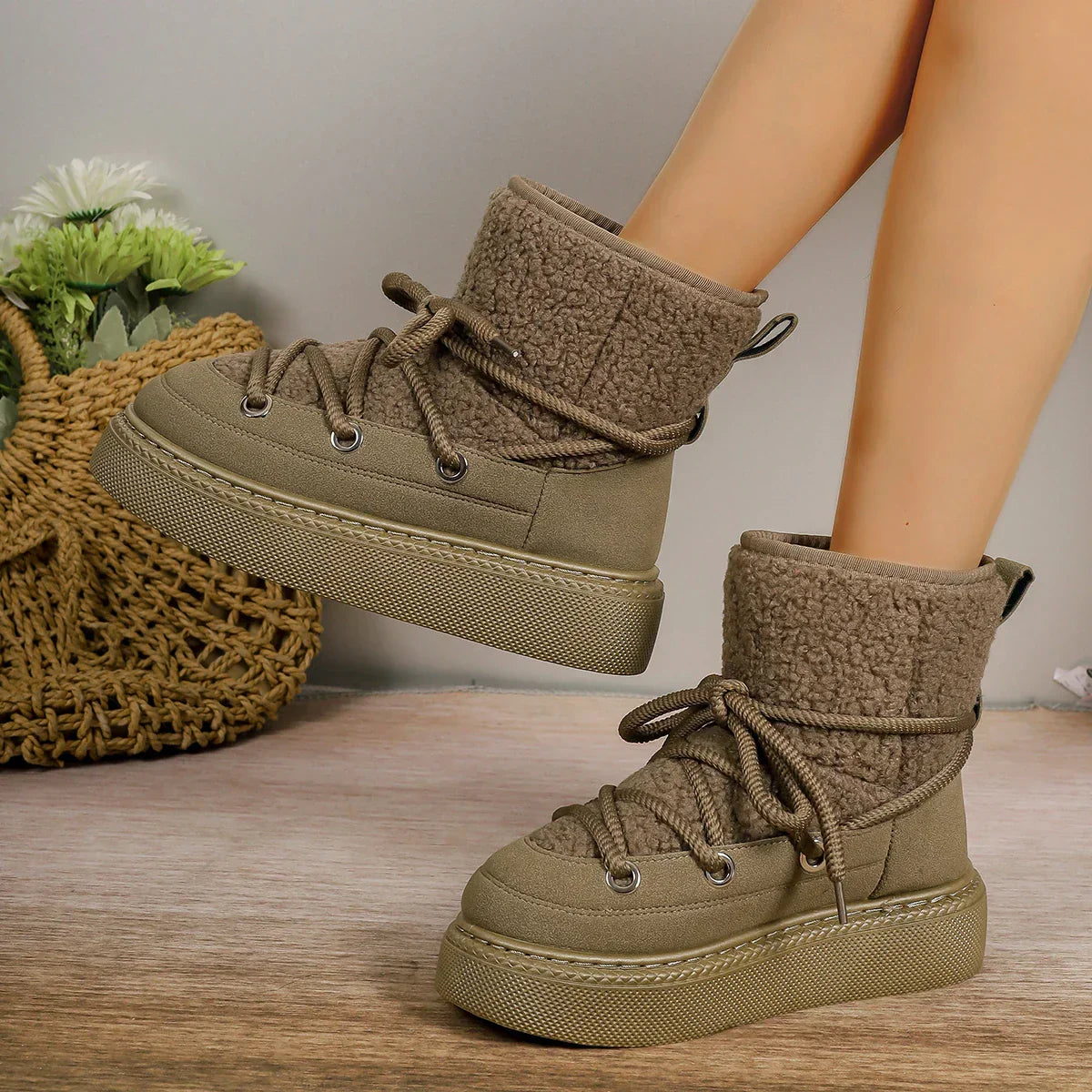 Ximena | Women's Lace-Up Winter Boots