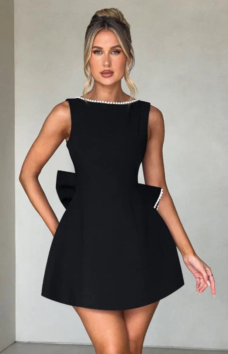 Kelsie | Chic Mini Dress with Flattering Silhouette