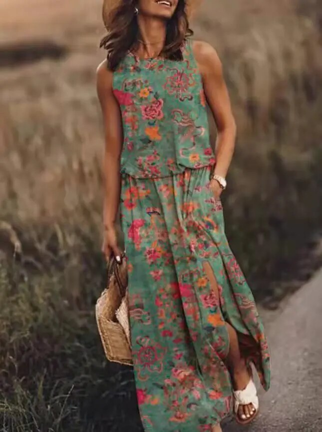 Jackie | Summer Maxi Dress with Eye-Catching Graphic Prints