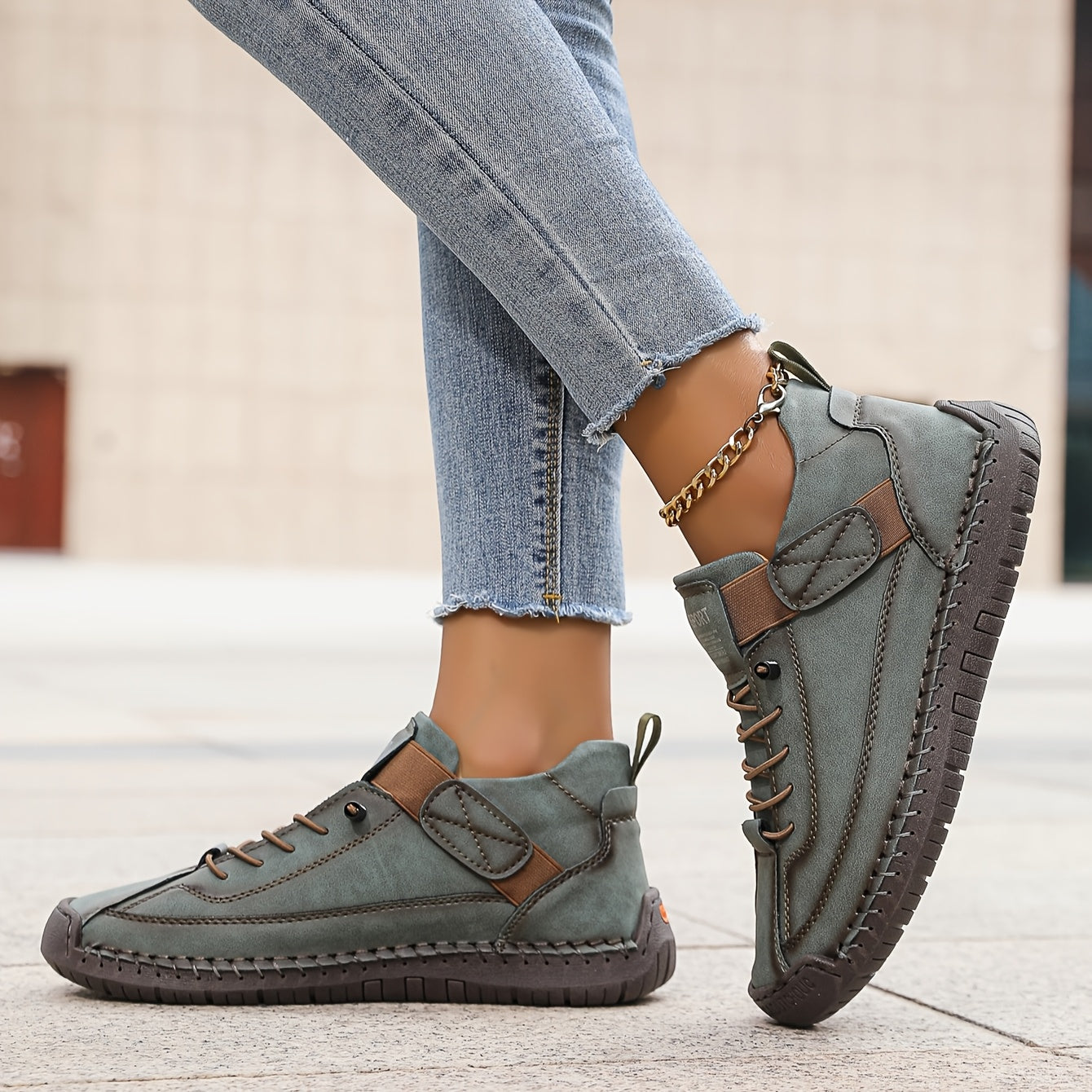 Annika | Orthopedic Lace-Up Sneakers