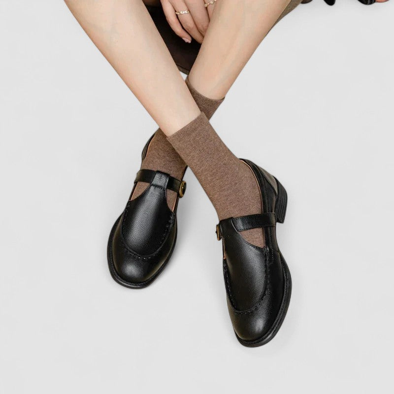 Zinnia | Women's Closed Toe Buckle Mary Jane Shoes