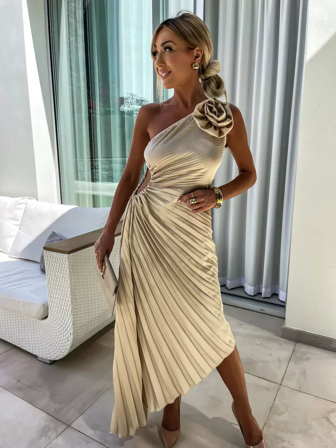 Petra | Elegant Shoulder Pleated Dress