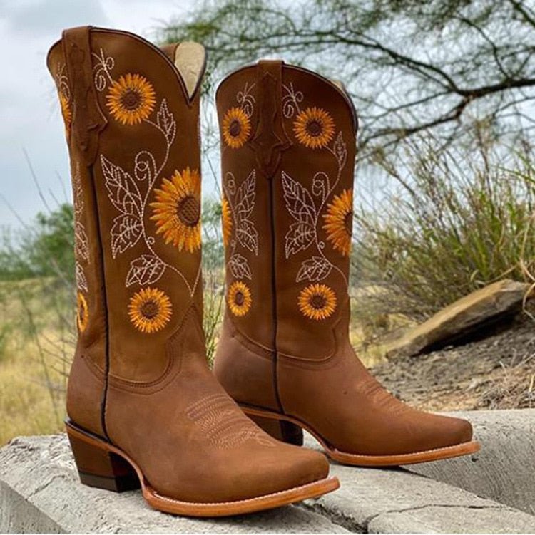 Hannelore | Women's Embroidered Cowboy Boots