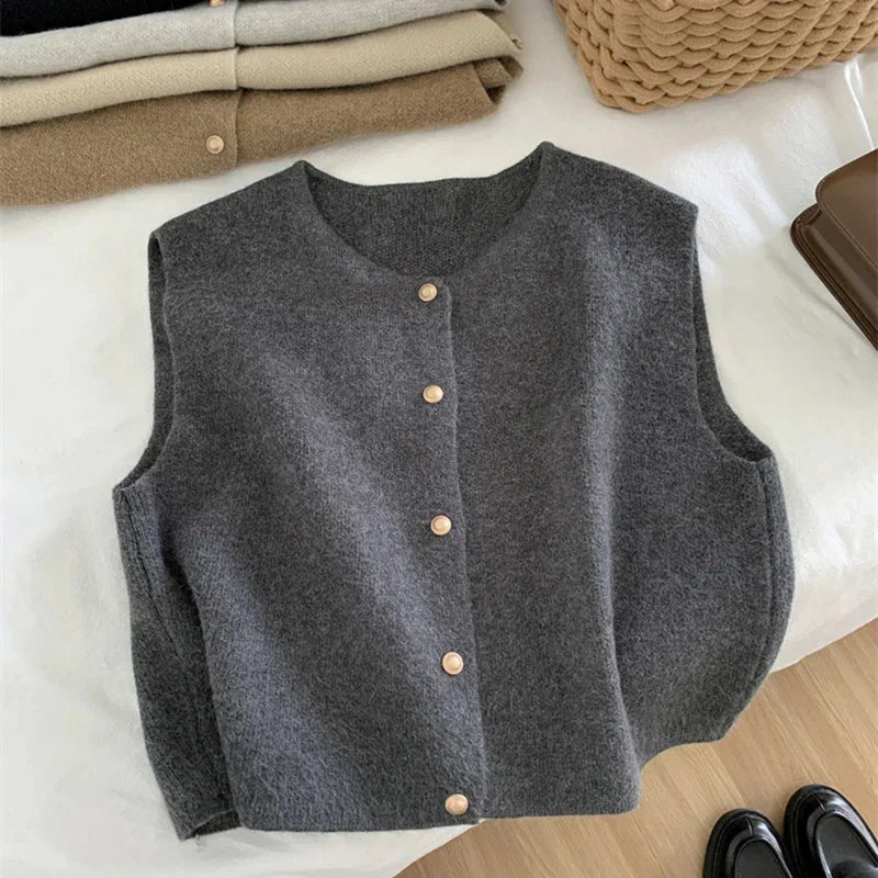 Alpinia | Women's Button-Front Knit Sweater Vest