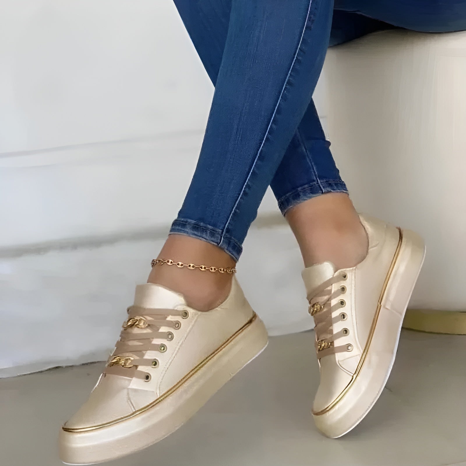 Arabelle | Orthopedic Lace-Up Sneakers