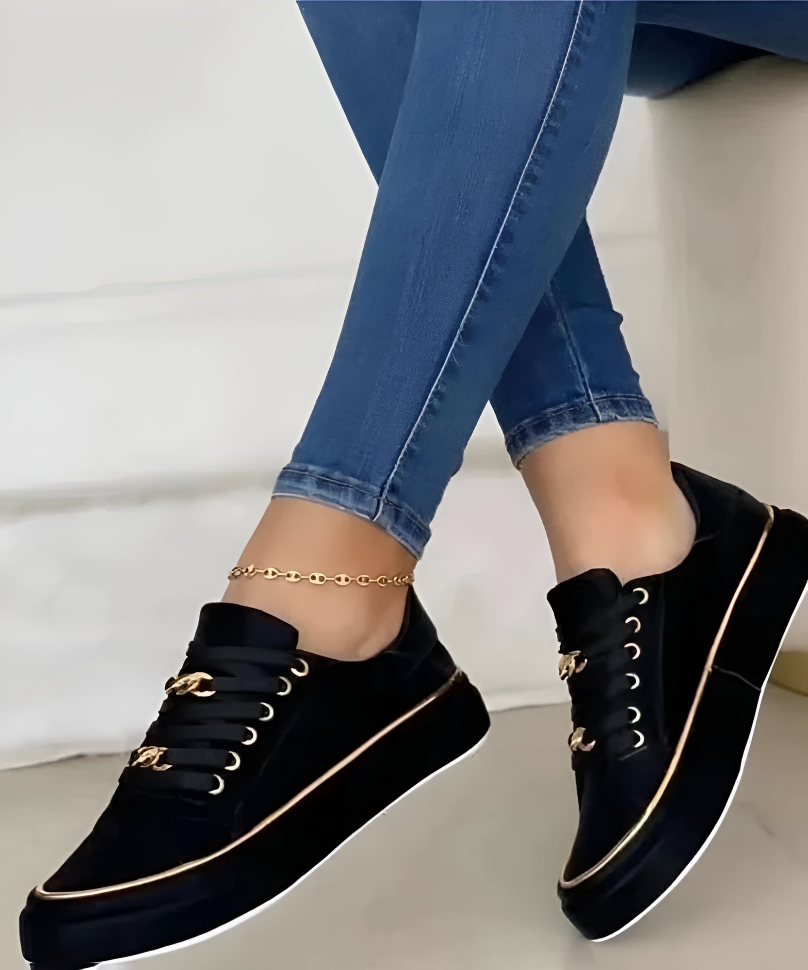 Arabelle | Orthopedic Lace-Up Sneakers