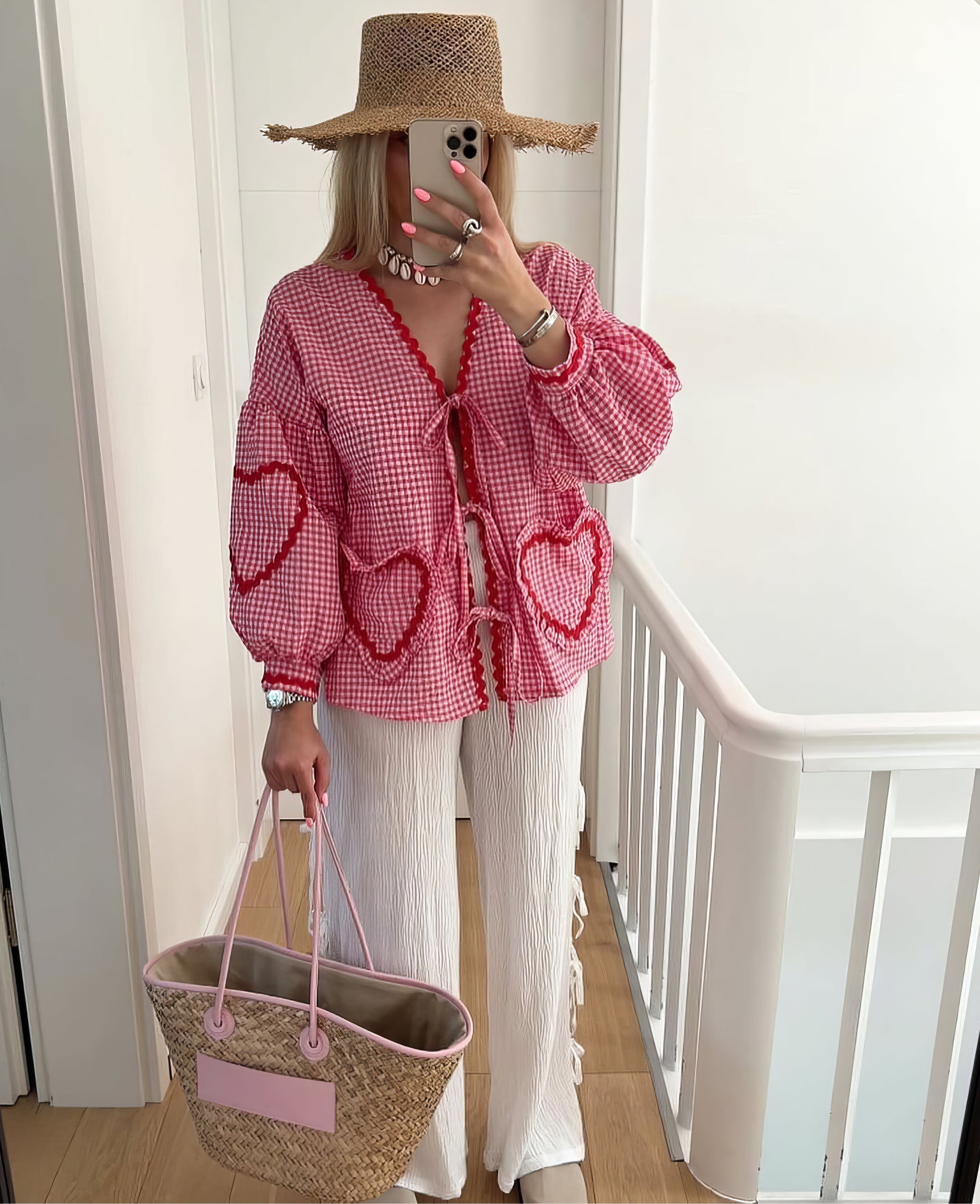 Chiara | Romantic Heart Blouse for Fashion-Forward Women