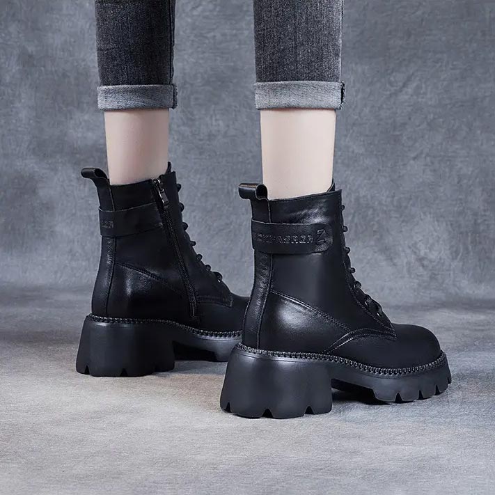 Susanna | Orthopedic Lace-Up Boots